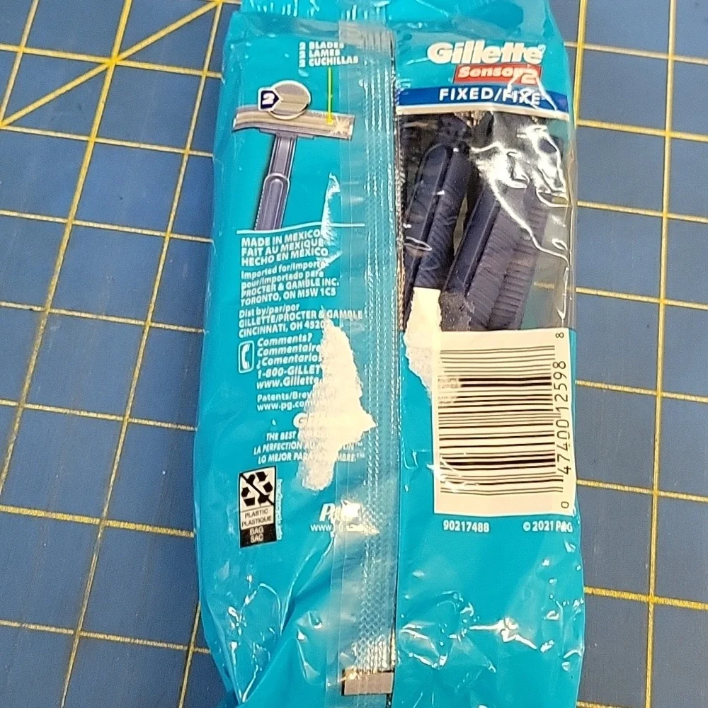 Gillette Sensor2 Disposable Razors 12 Pack New In Package
